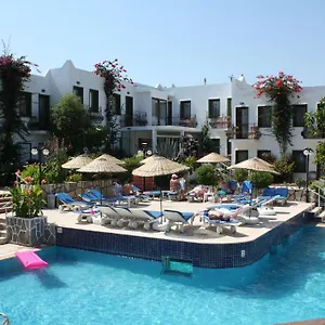 bronze-hotel-gumbet.aegeanhotels.net/